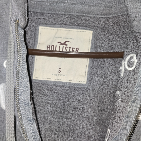 Hollister Gray Women's Hoodie - Picture 6 of 6